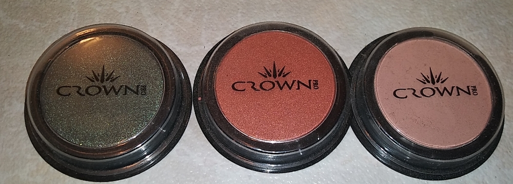 Crown Pro Eyeshadow